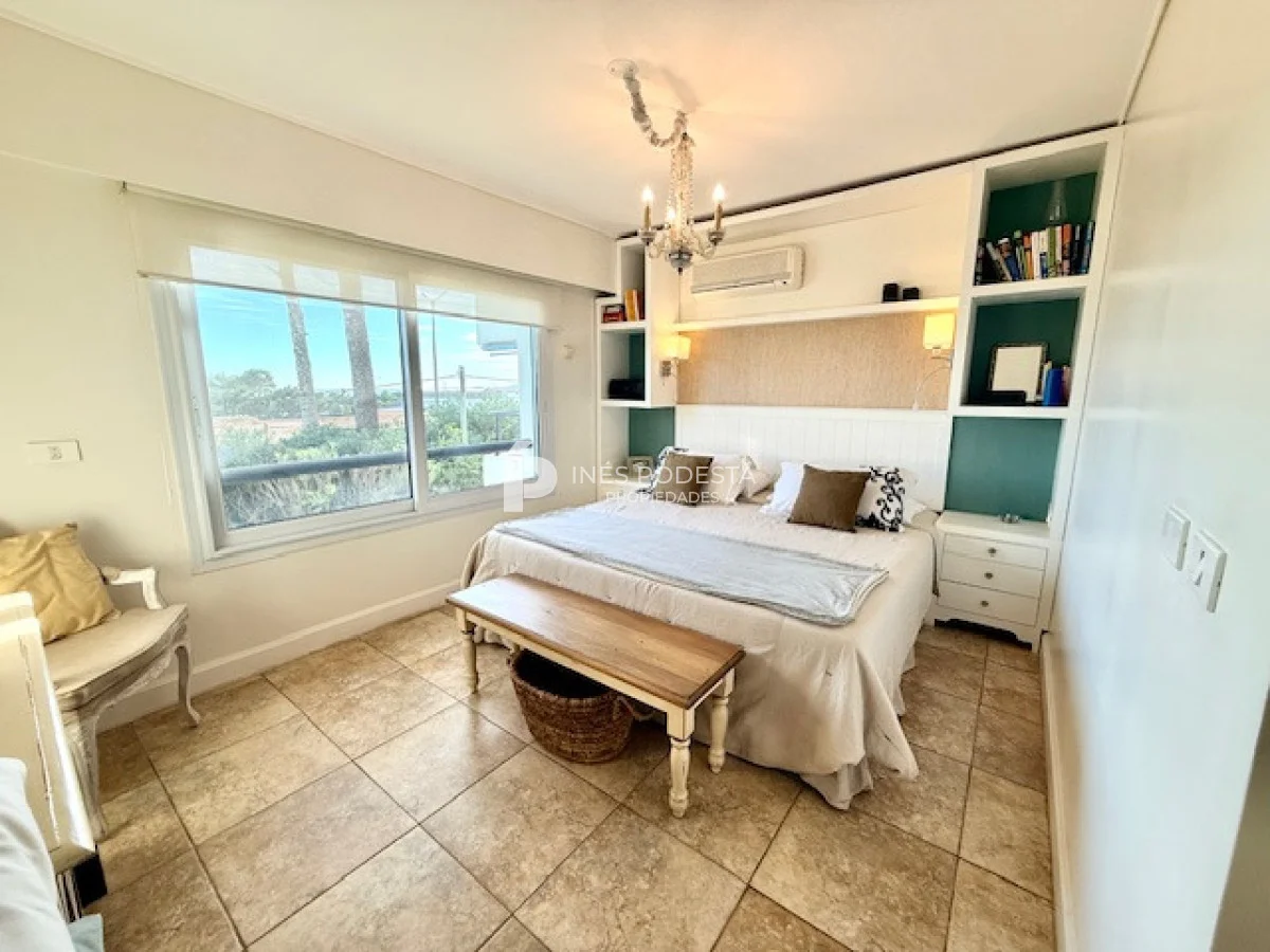 Apartamento en Playa Mansa, propiedad 264019 -Imagen 20