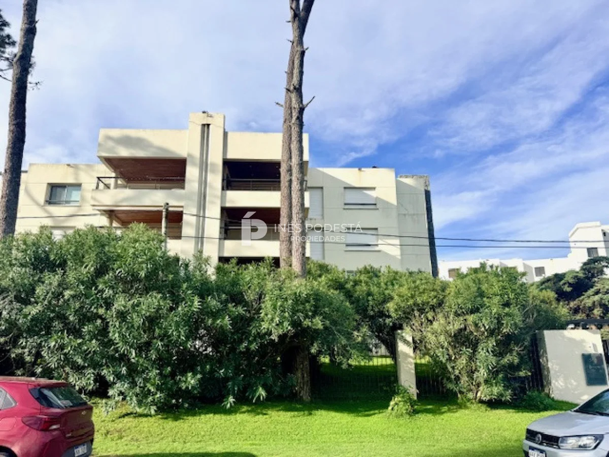 Apartamento en Playa Mansa, propiedad 264019 -Imagen 25