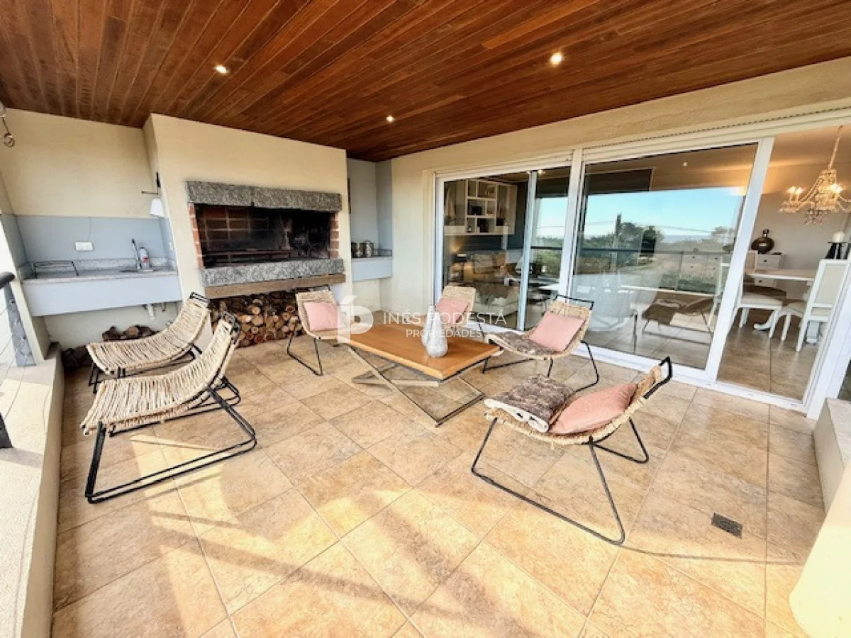 Apartamento en Playa Mansa, propiedad 264019 -Imagen 4