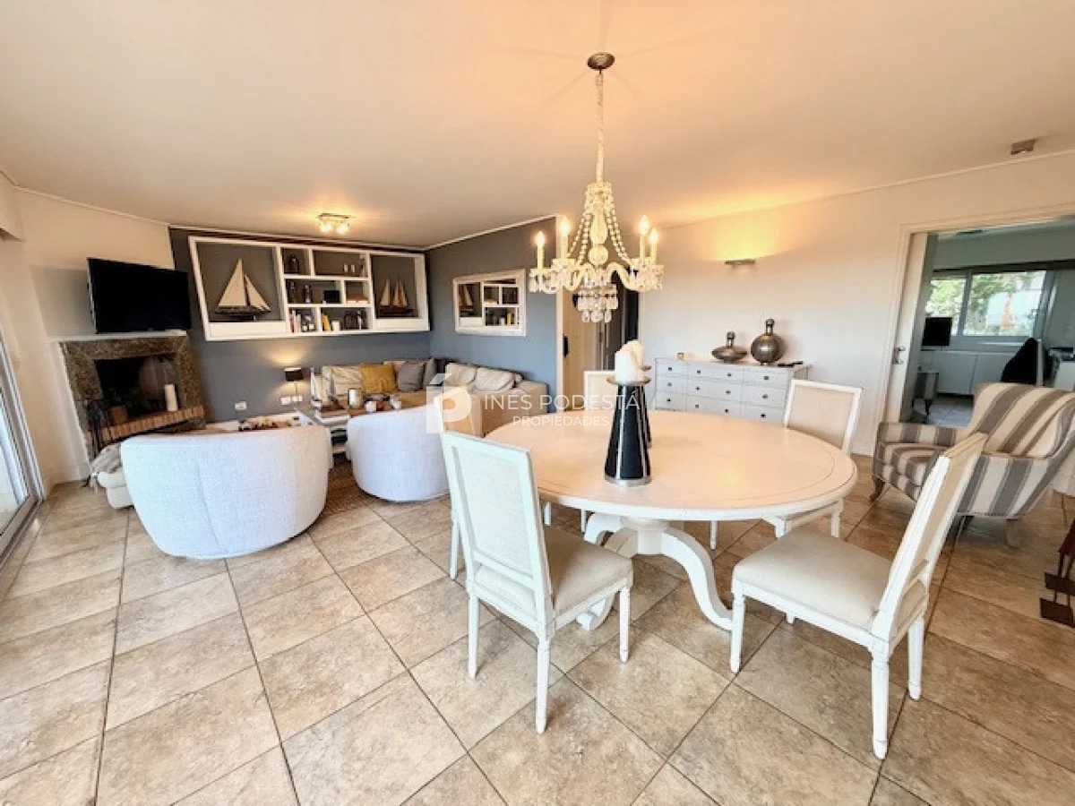 Apartamento en Playa Mansa, propiedad 264019 -Imagen 5