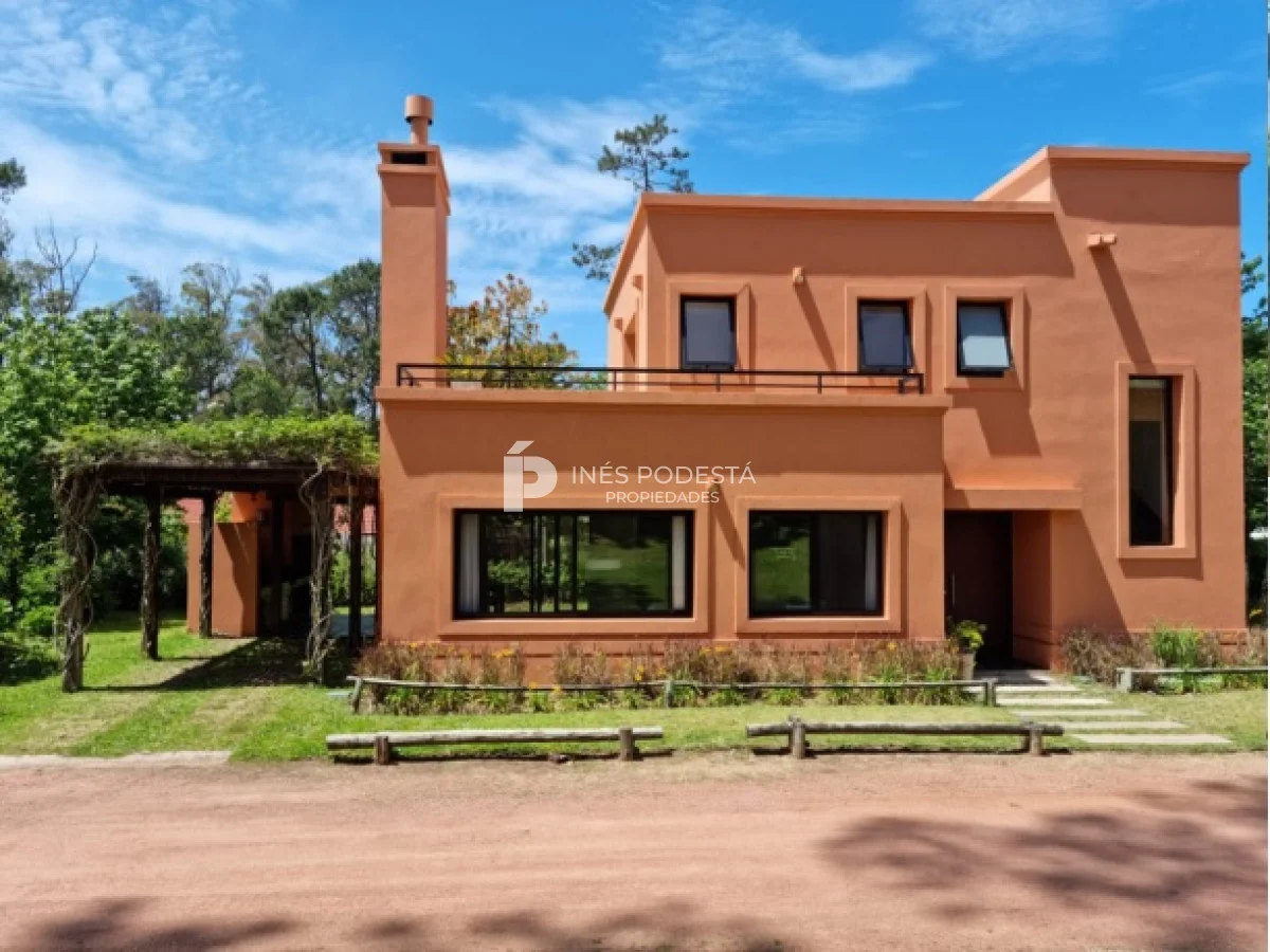 Casa en Pinares, propiedad 269839 -Imagen 1