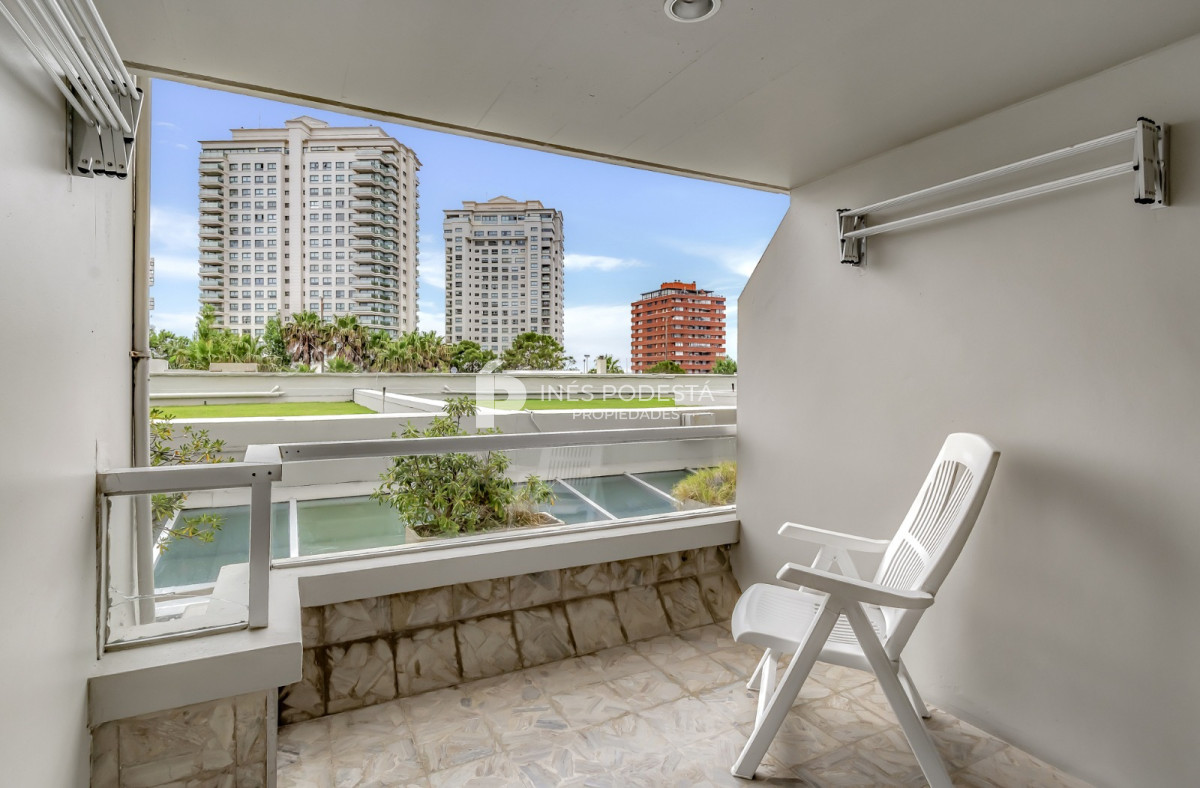 Apartamento en Playa Mansa, propiedad 274235 -Imagen 17