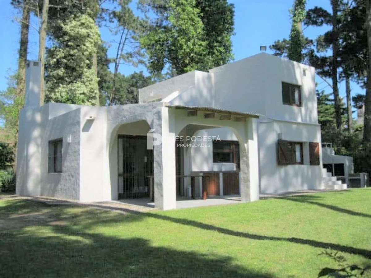 Casa en Pinares, propiedad 296916 -Imagen 1