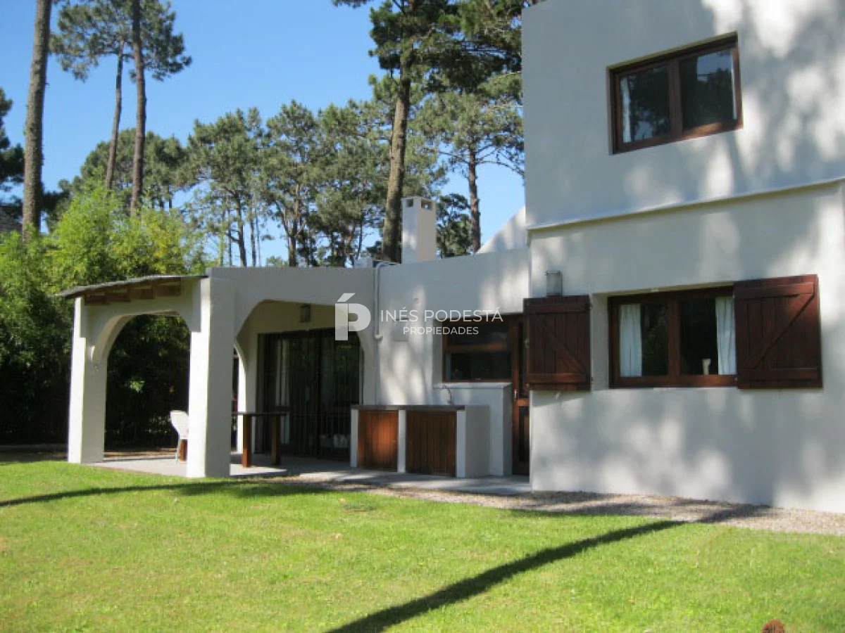 Casa en Pinares, propiedad 296916 -Imagen 2