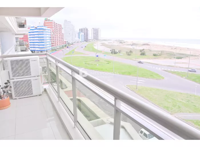 Apartamento en Venta y Aqluiler, Brava, Punta del Este, 3 Dormitorios.