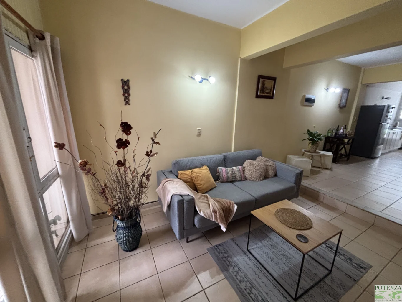 Casa en Tres Cruces, propiedad 272968 -Imagen 2