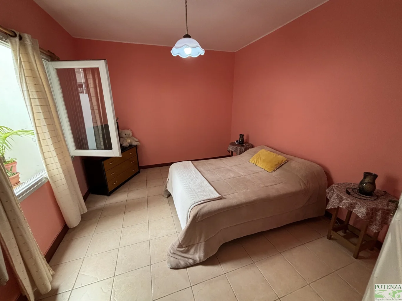 Casa en Tres Cruces, propiedad 272968 -Imagen 3