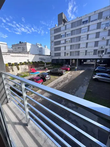 Alquiler de apartamento La Blanqueada de 1 dormtorio y garaje. Barbacoa y gym