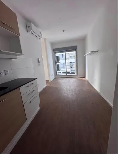 Alquiler de apartamento La Blanqueada de 1 dormtorio y garaje. Barbacoa y gym