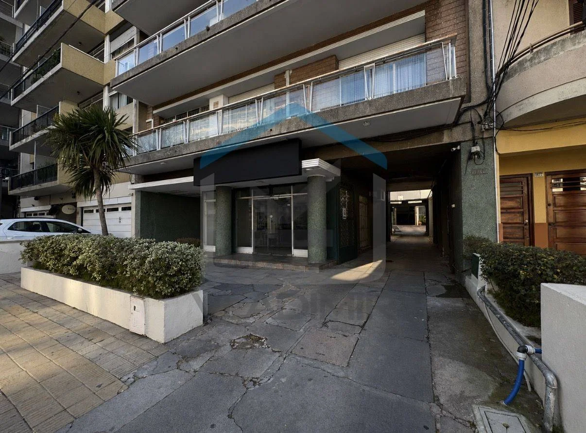 Local en Parque Batlle, propiedad 302800 -Imagen 2