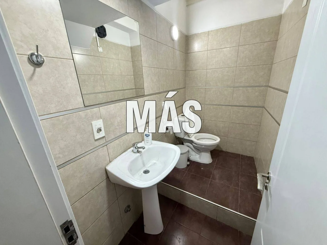 Local en Pocitos, propiedad 288787 -Imagen 6