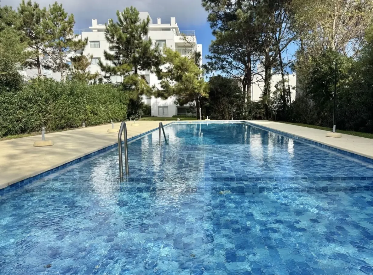 Apartamento en Playa Mansa, propiedad 297150 -Imagen 16