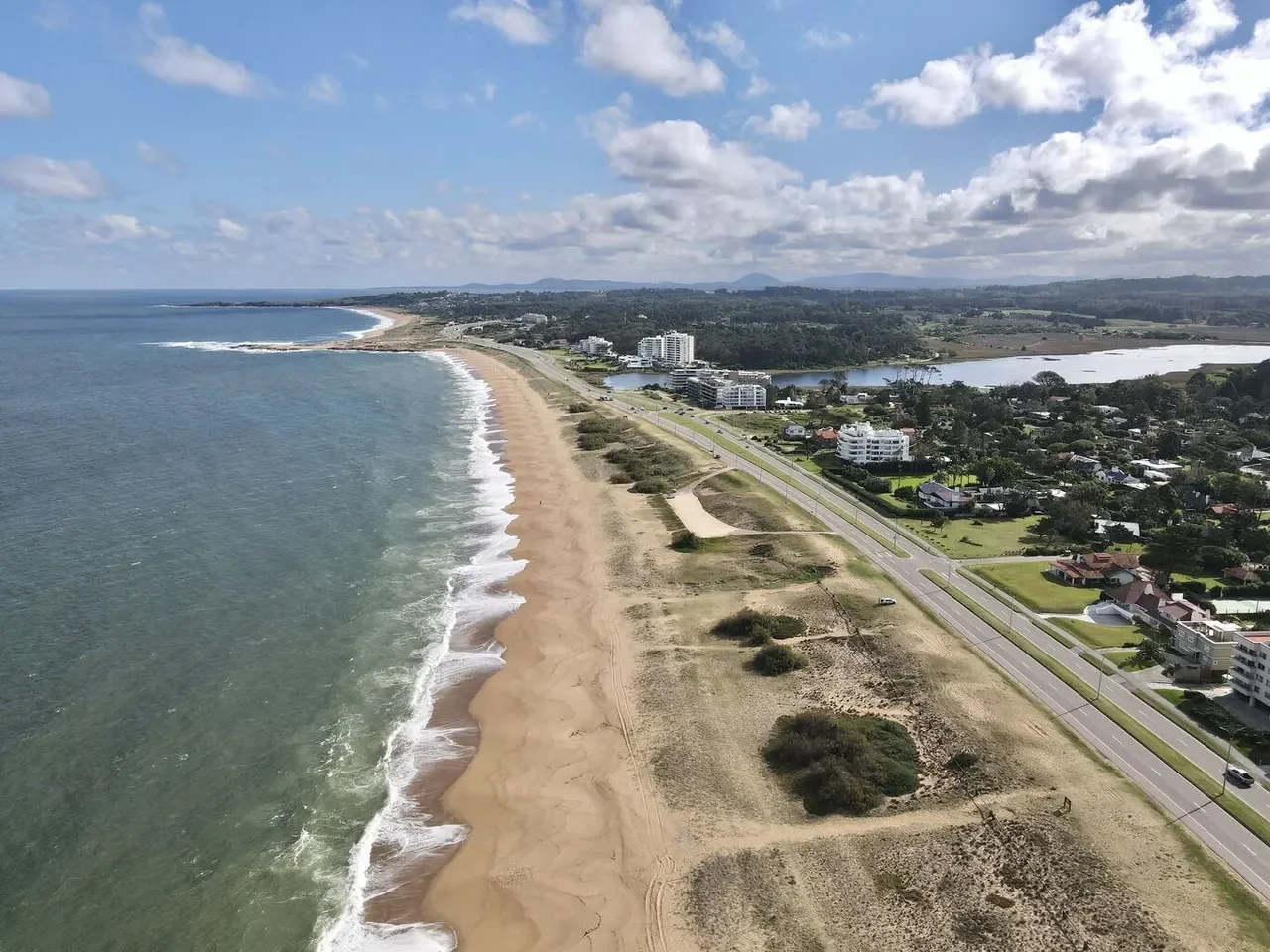 Apartamento en Playa Mansa, propiedad 297150 -Imagen 23