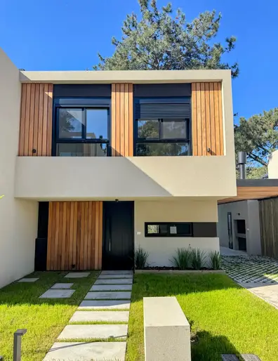 Casa con renta en Housing Jardines de Areco