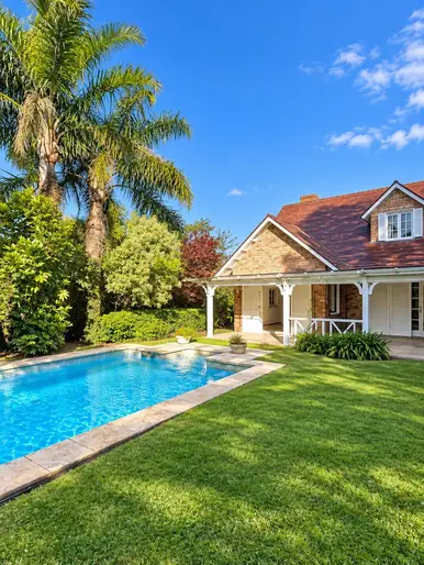 Casa en alquiler en Carrasco Sur
