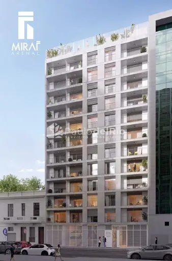 Piso alto en Venta de 1 dormitorio con terraza en Cordón Sur