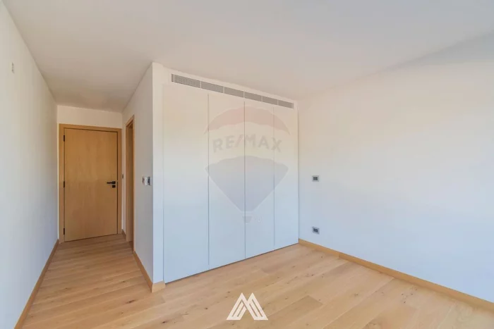 VENTA APTO GOLF 3 DORM EN SUITE 2 GJE CON RENTA