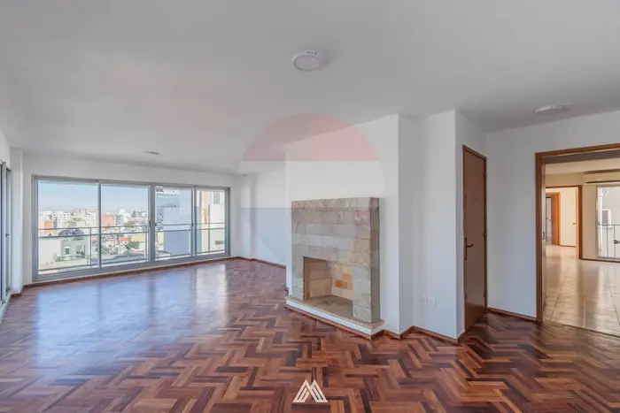 Venta apto. 4 dorms+ser. Pta.Carretas 2 gges parr.