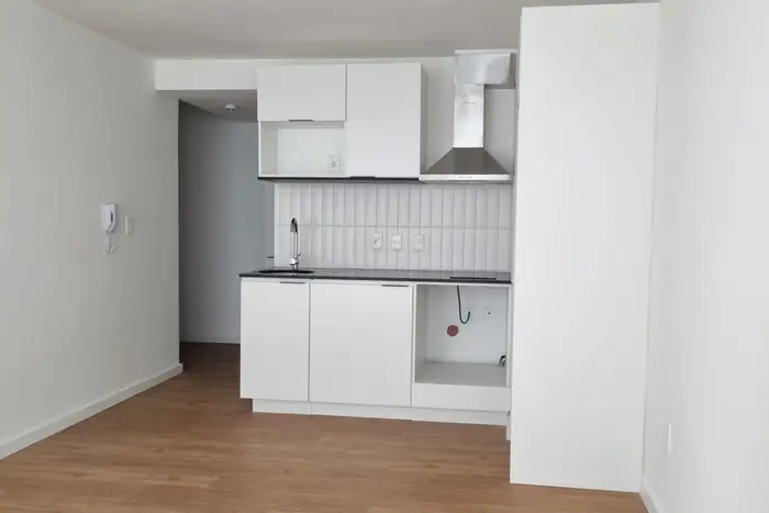 ALQUILER APARTAMENTO MONOAMBIENTE C/BALCÓN CENTRO