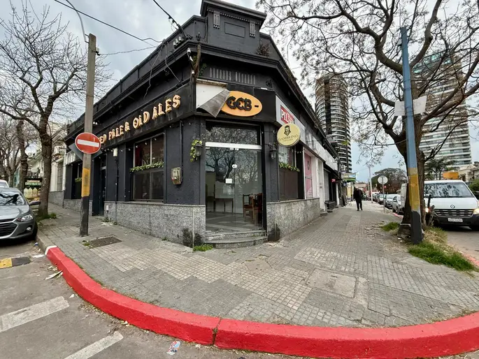 ALQUILER LOCAL COMERCIAL ESQUINA MALVIN