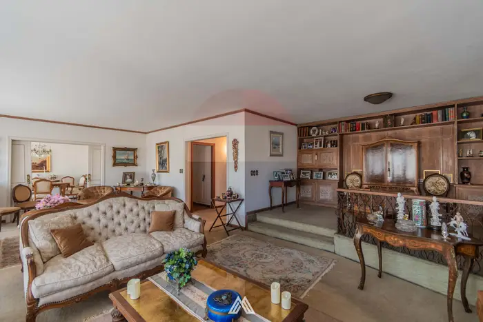 VENTA APARTAMENTO 4 DOMITORIOS + SERVICIO 2 GARAJES POCITOS