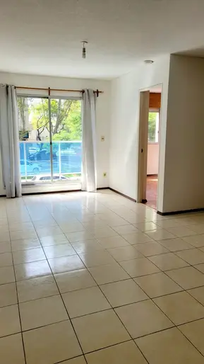 Venta apto al frente, un dormitorio y balcón Pocitos