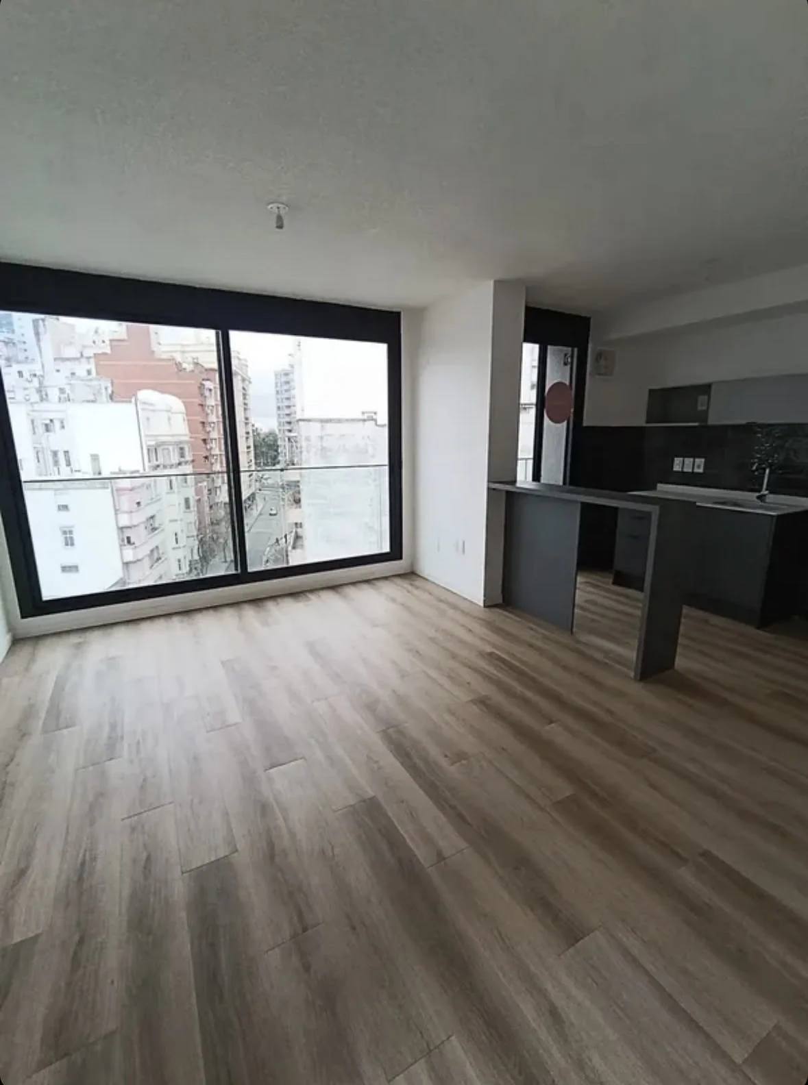 Apartamento en Tres Cruces, propiedad 295290 -Imagen 3
