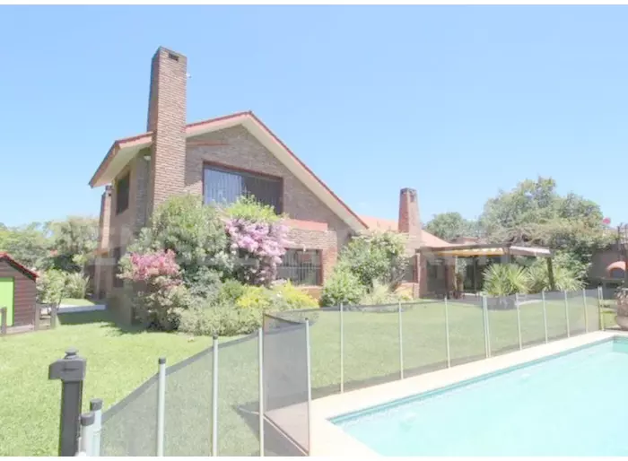 VENTA CASA TERRENO CARRASCO TRIPLE FRENTE – POTENCIAL DESARROLLO