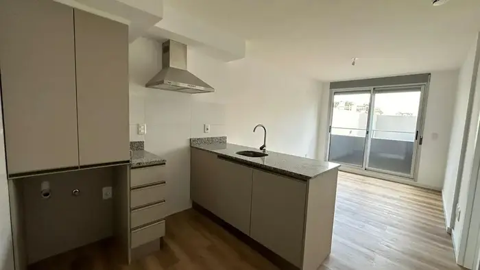Alquiler de apartamento en Cordón Sur 1 Dormitorio Y Balcón