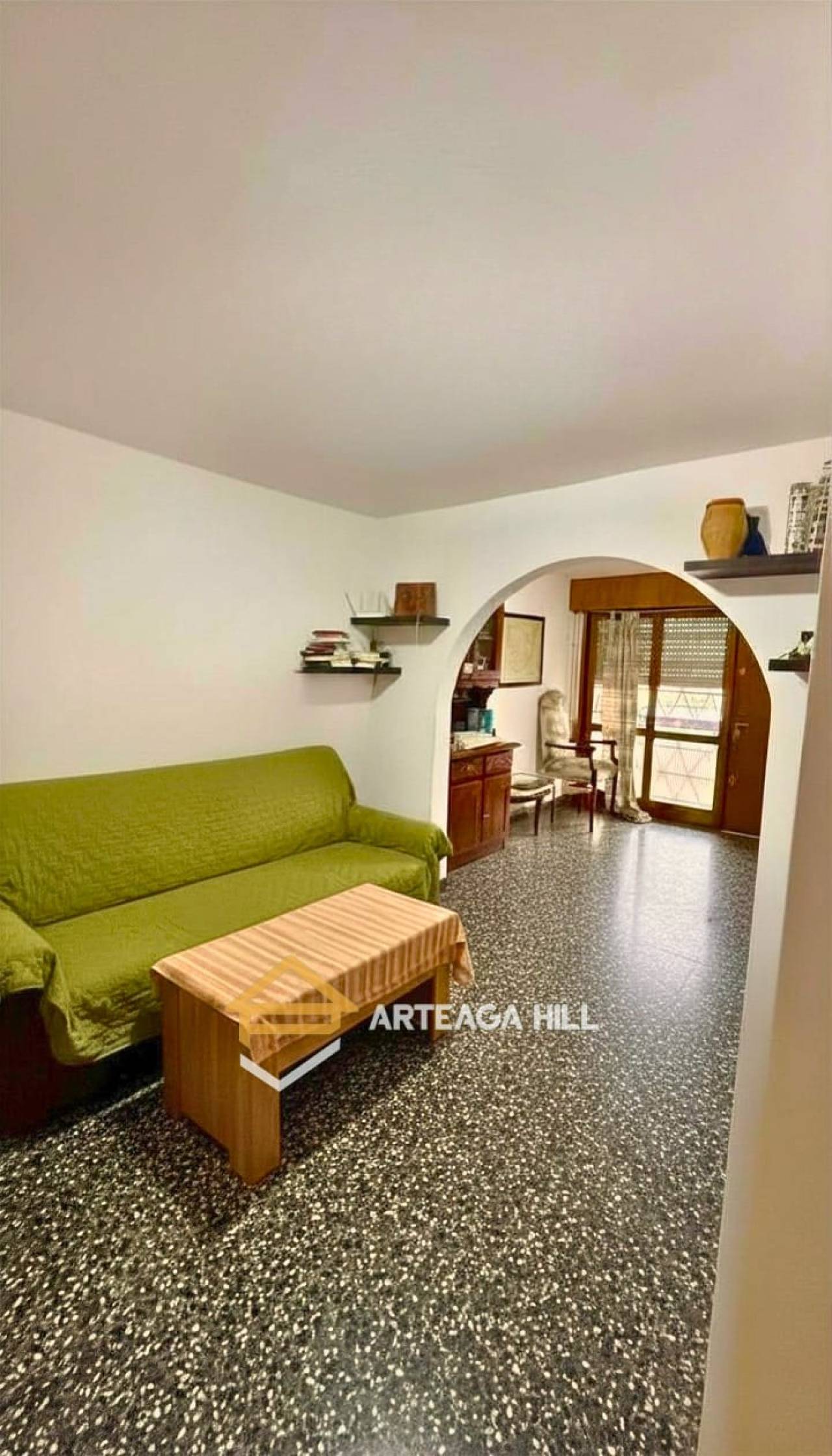 Apartamento en La Comercial, propiedad 273316 -Imagen 2