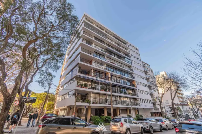 VENTA PUNTA CARRETAS APTO  GARAJE TERRAZAS 4 DORM  3 BAÑOS SERVICIO
