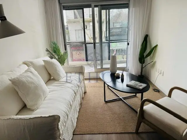 Venta apartamento de 1 dormitorio en Cordón al frente con patio!