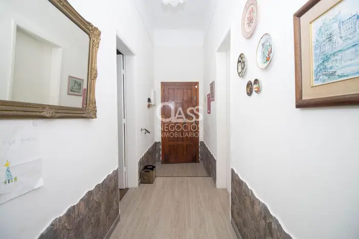 Se vende casa 2 dormitorios, garaje, barbacoa y apartamento de 1 dormitorio