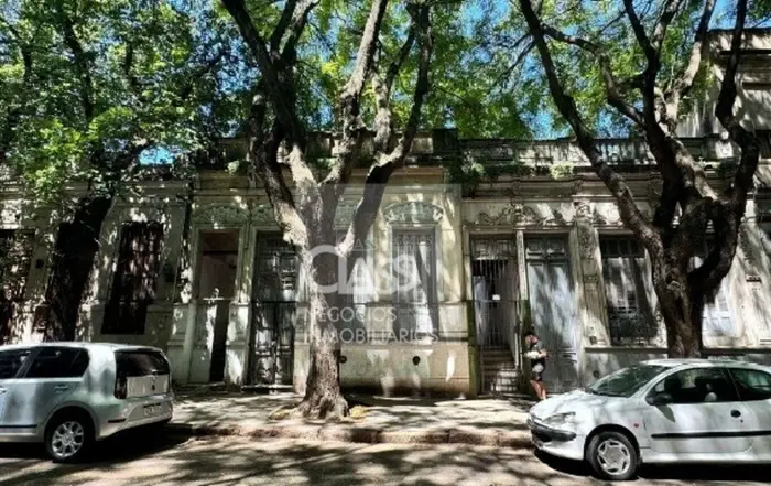 VENTA TERRENO CON 4 UNIDADES, IDEAL PROYECTO. CORDON NORTE