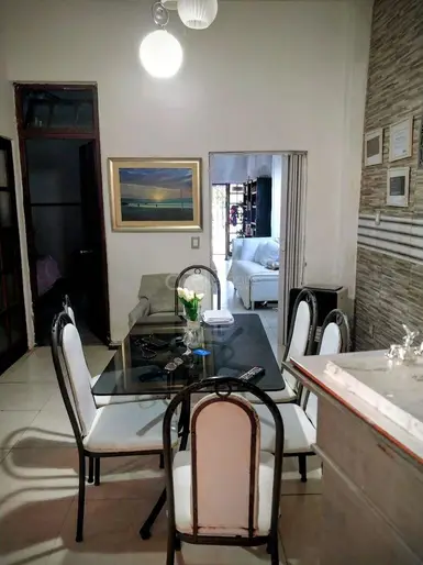 Venta casa 3 dormitorios y monoambiente, Belvedere