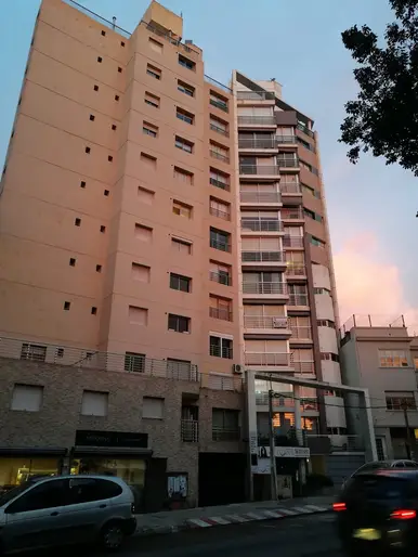 Apartamento 1 dormitorio al frente con vista panorámica Punta Carretas