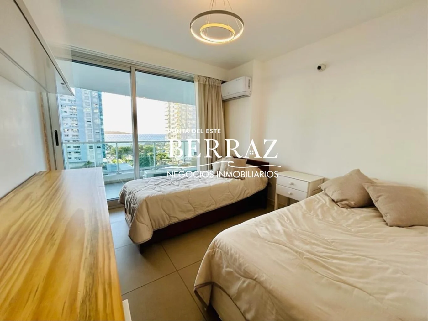 Apartamento en Playa Mansa, propiedad 297121 -Imagen 19