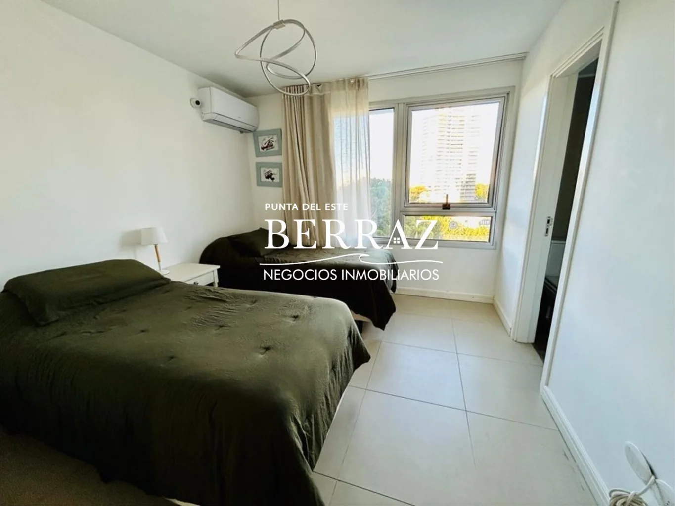 Apartamento en Playa Mansa, propiedad 297121 -Imagen 20