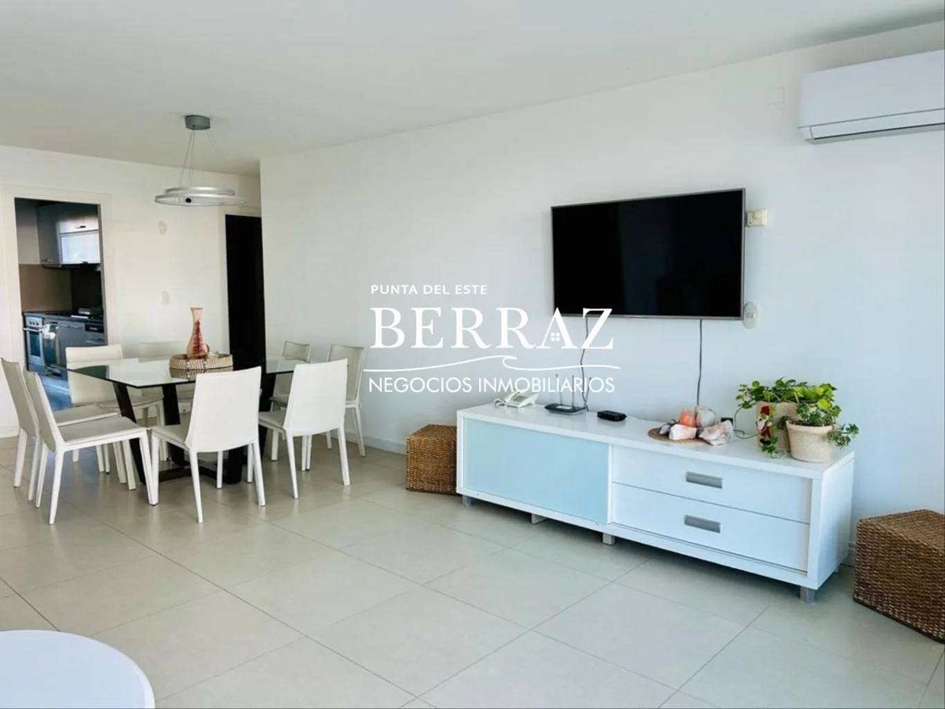 Apartamento en Playa Mansa, propiedad 297121 -Imagen 6