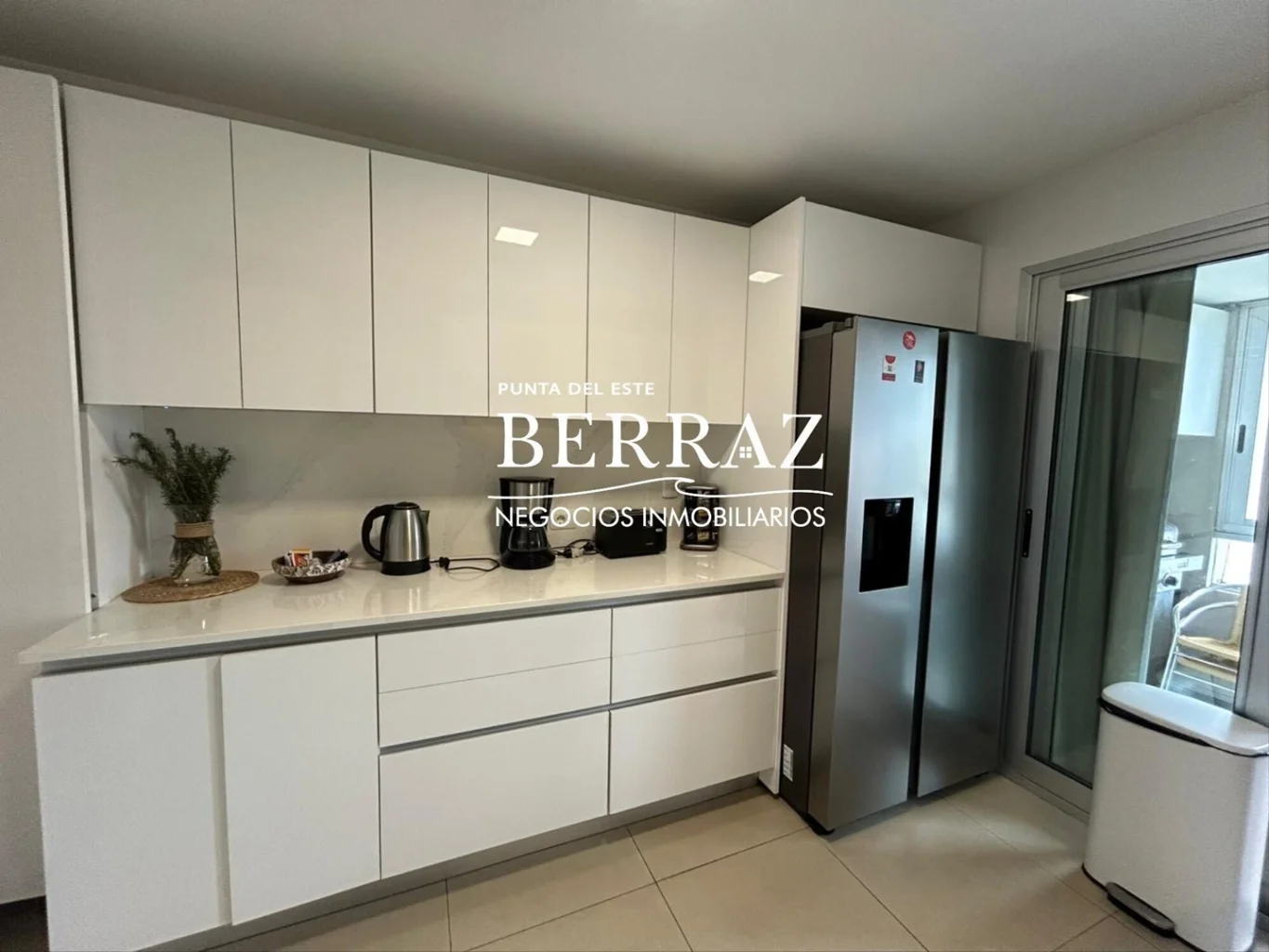 Apartamento en Playa Mansa, propiedad 297121 -Imagen 8