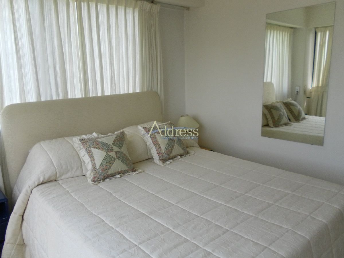 Apartamento en Playa Brava, propiedad 271803 -Imagen 2