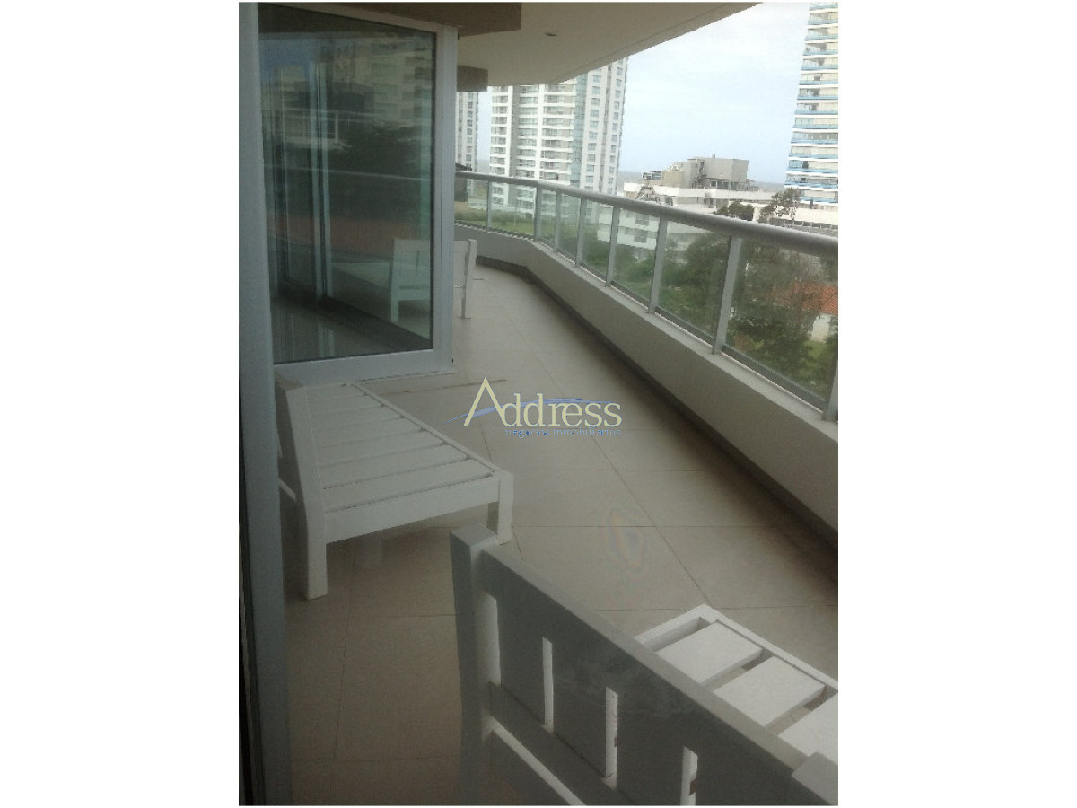 Apartamento en Playa Brava, propiedad 271805 -Imagen 1