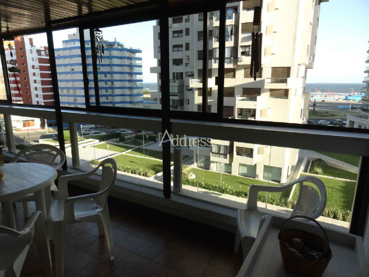 Apartamento en Playa Brava, propiedad 271811 -Imagen 1