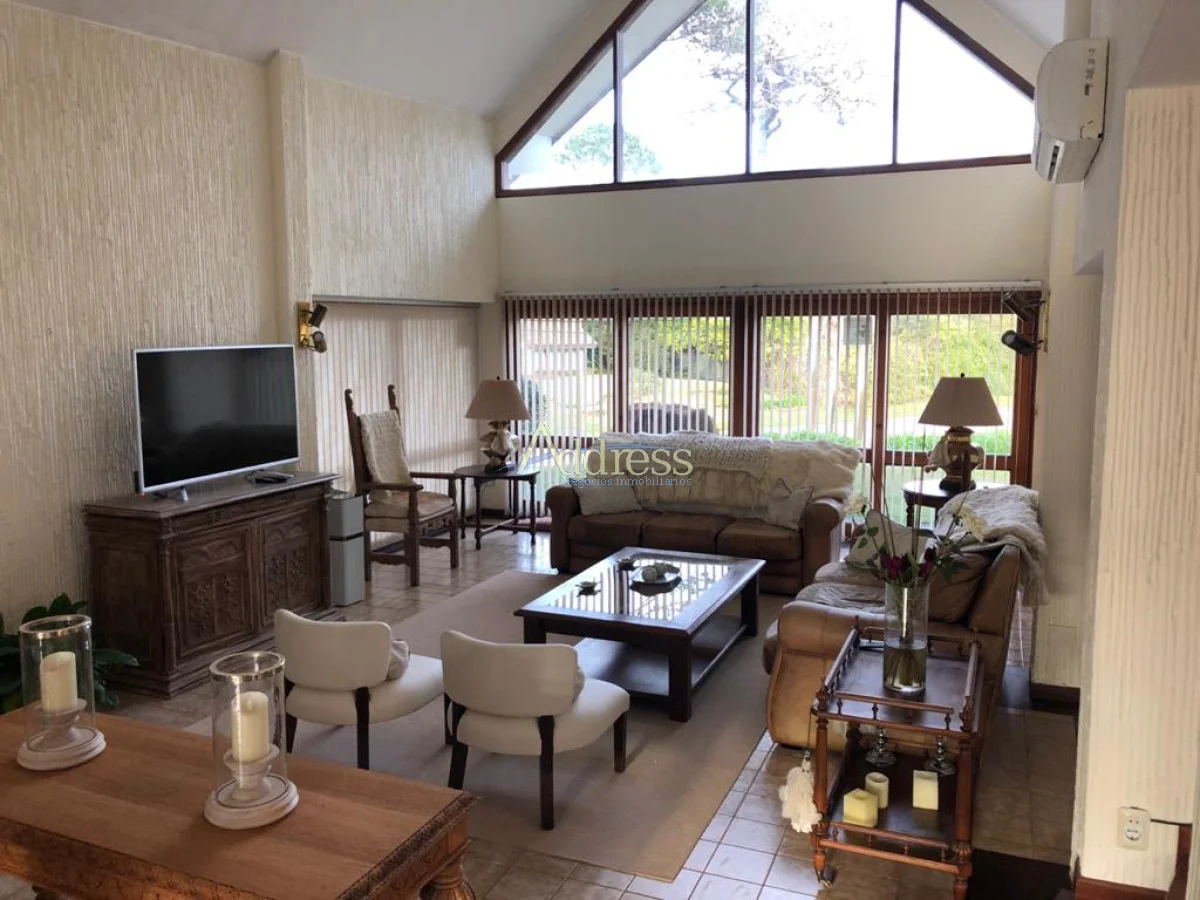 Casa en Punta del Este, propiedad 271823 -Imagen 2