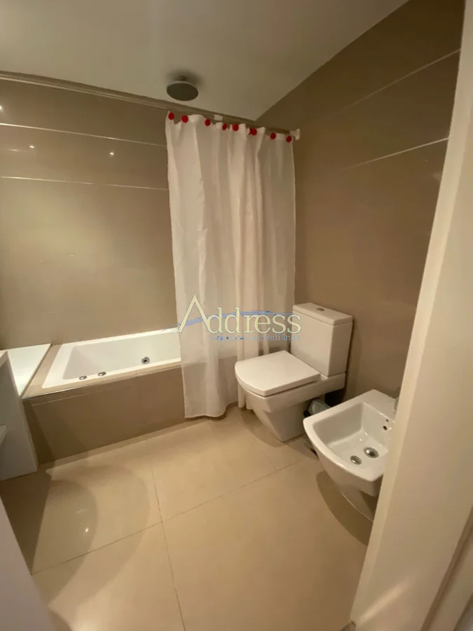 Apartamento en Playa Mansa, propiedad 271840 -Imagen 17