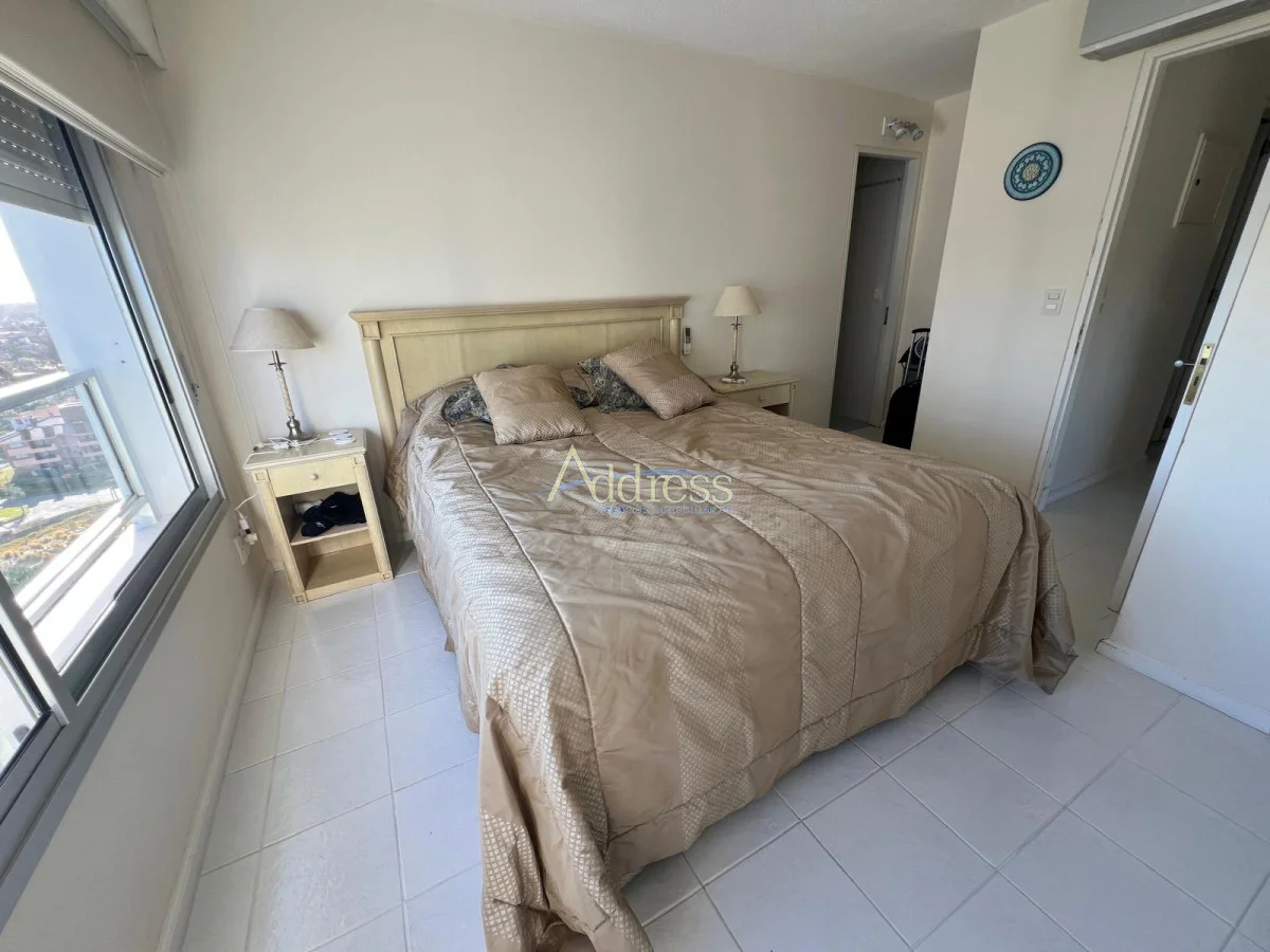 Apartamento en Playa Mansa, propiedad 271842 -Imagen 14