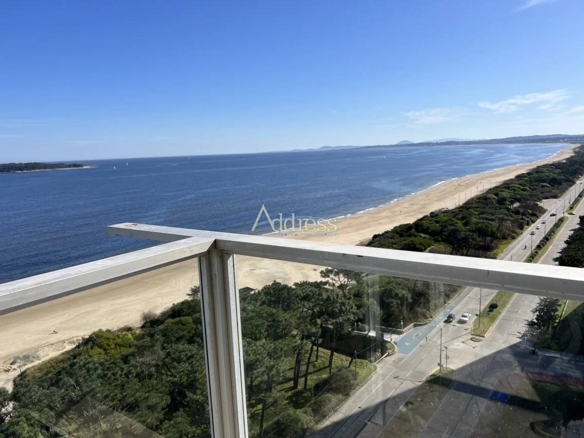 Apartamento en Playa Mansa, propiedad 271843 -Imagen 15