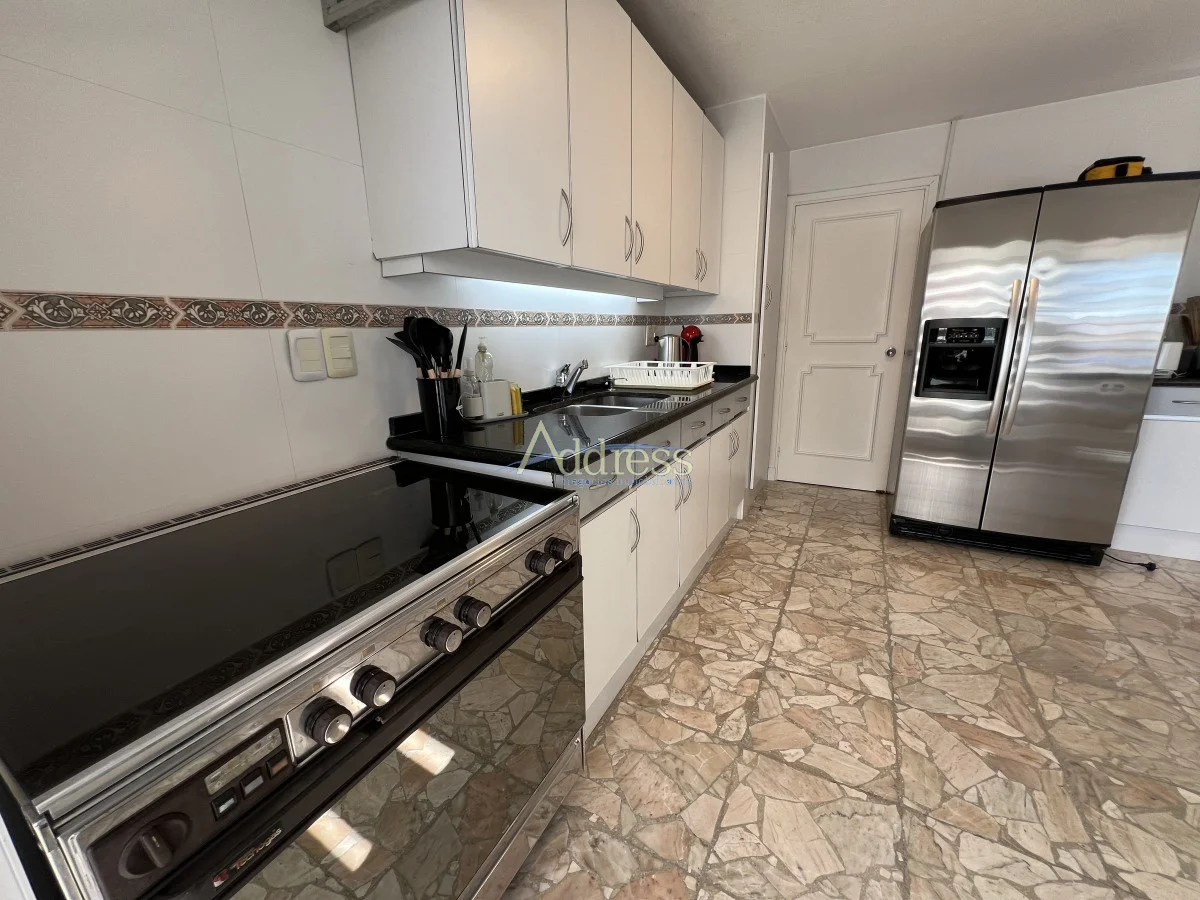 Apartamento en Playa Mansa, propiedad 271843 -Imagen 20