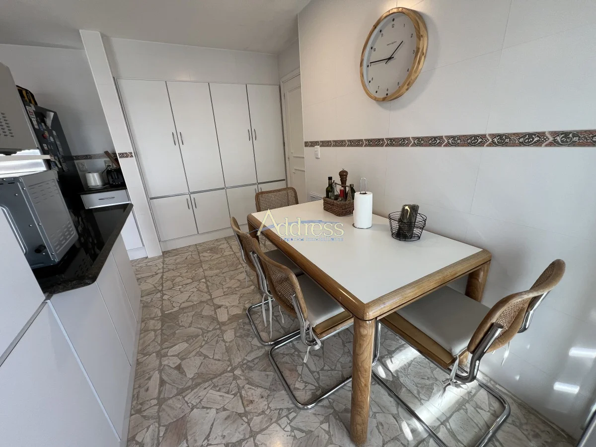 Apartamento en Playa Mansa, propiedad 271843 -Imagen 22