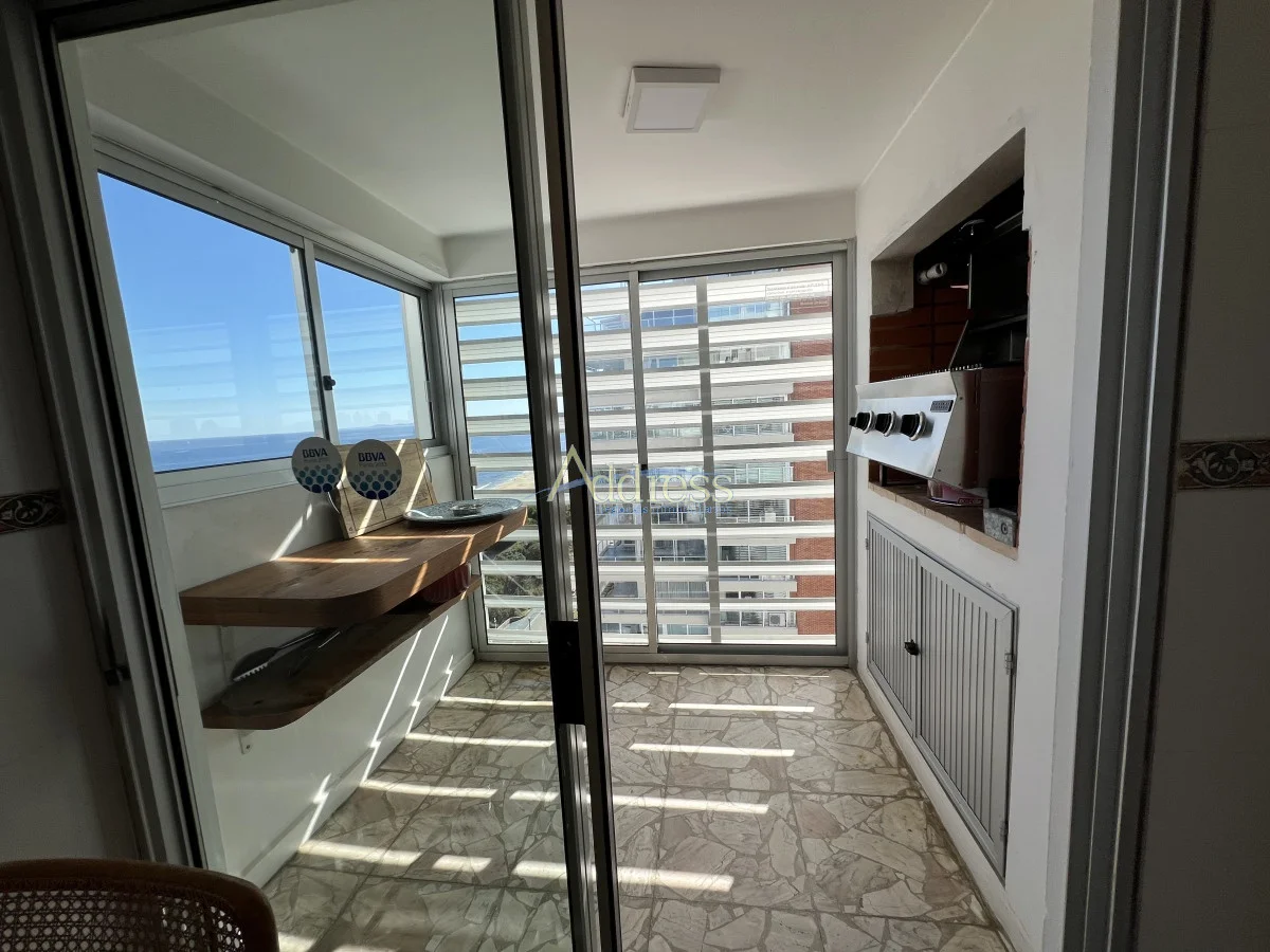 Apartamento en Playa Mansa, propiedad 271843 -Imagen 24